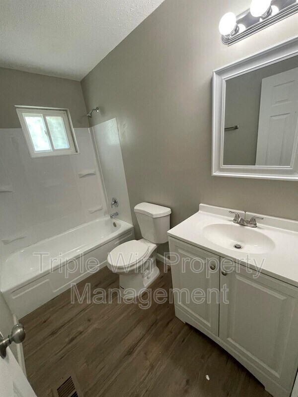 Building Photo - 2415 Stoney End Ct