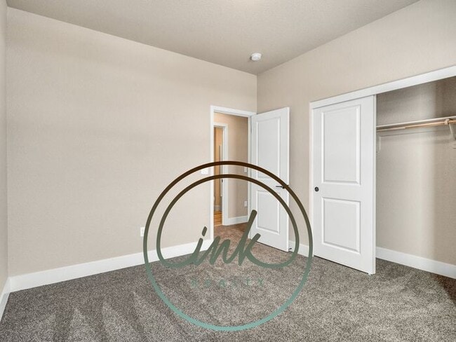 Building Photo - Brand New Townhouses in Gardnerville