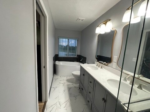 Building Photo - 2452 Hassonite St