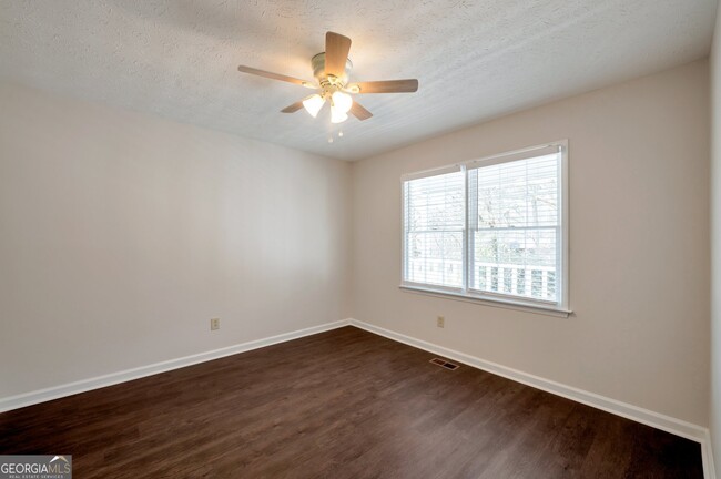 Building Photo - 3502 Wilderness Dr