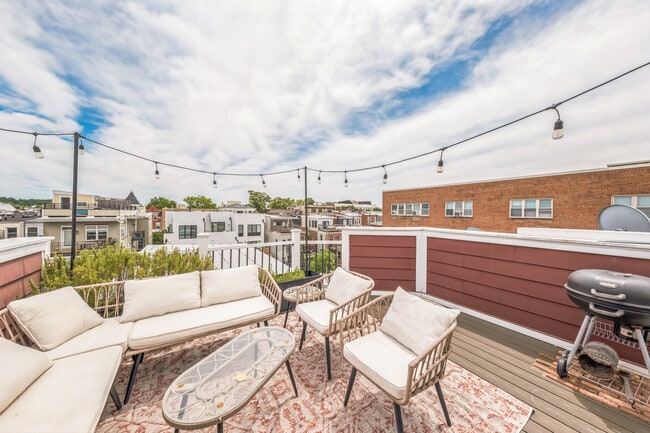 Building Photo - 3453 Holmead Pl NW