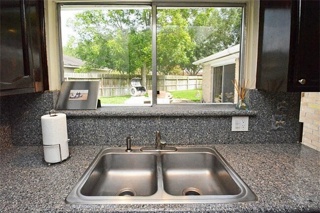 Building Photo - 2523 Coopers Post Ln