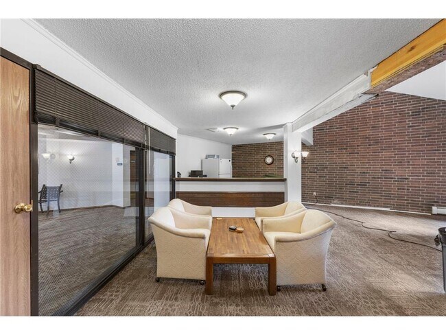 Building Photo - 3850 Plymouth Blvd