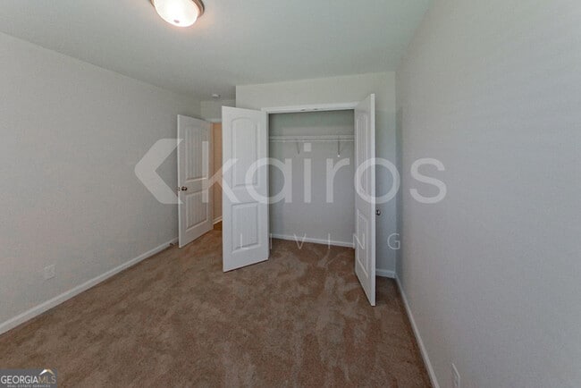 Building Photo - 105 Bluff Rd