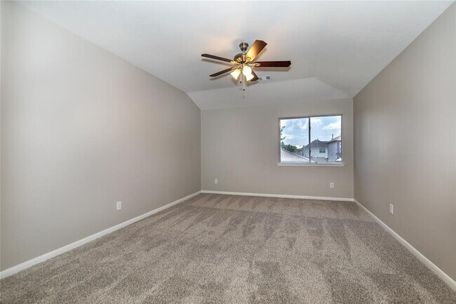 Building Photo - 8315 Sycamore Ln