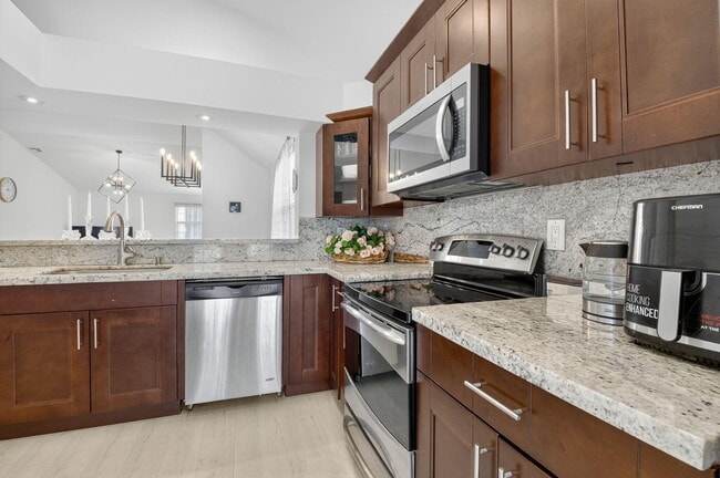 Building Photo - 5328 Buckhead Cir