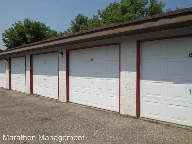 Building Photo - 2505 11th St E