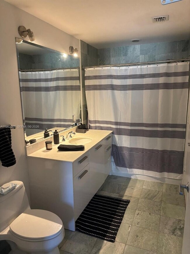 Building Photo - 1050 Brickell Ave