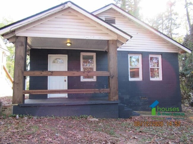 Primary Photo - 107 Ackley Rd Ext