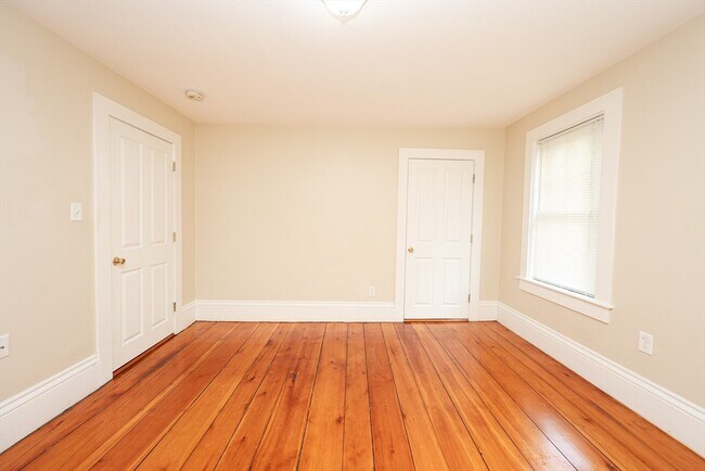 Building Photo - 50 Front St