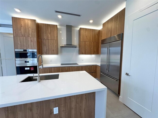 Building Photo - 19749 NE 16th Pl