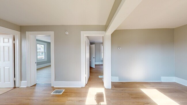 Building Photo - 1371 W 85th St