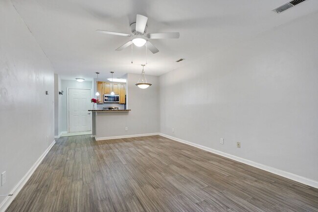 Building Photo - 10303 Appalachian Cir