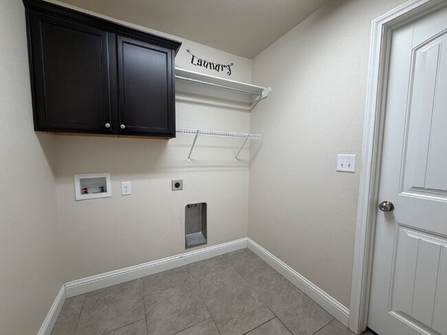Building Photo - Stunning 3-Bed, 2-Bath Home in Upland Heights