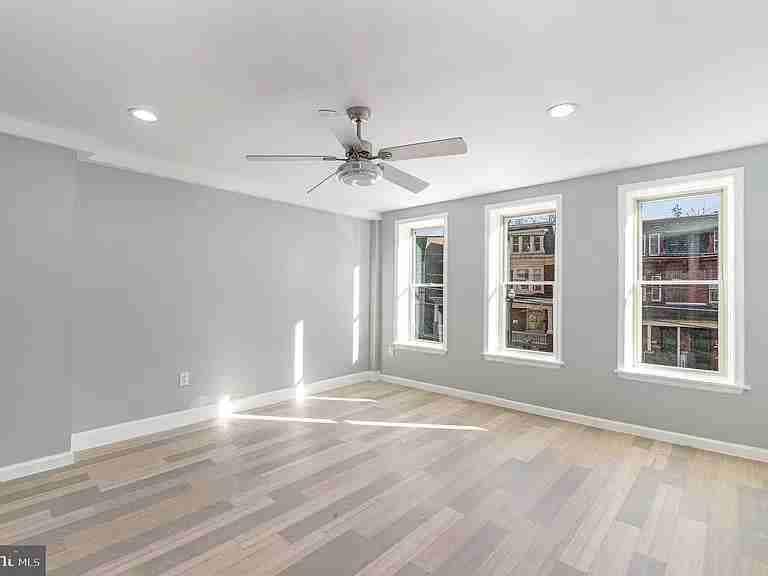 Primary Photo - 1220 Market St