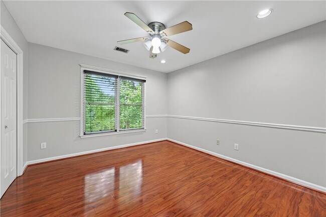 Building Photo - 3760 Peachbluff Ct