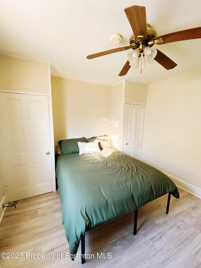 Building Photo - 1111 Bryn Mawr St