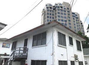 Building Photo - To register for the showing time below, no...