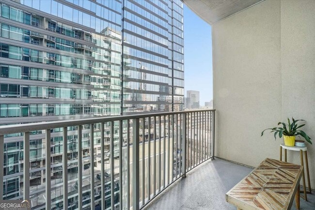 Building Photo - 923 Peachtree St NE