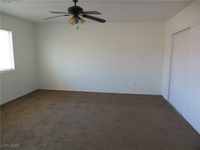 Building Photo - 2516 Chenault Cir