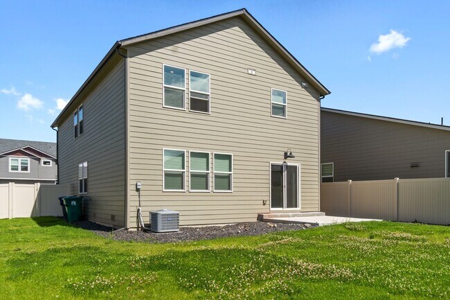 Building Photo - 5813 W Georgetown Ln