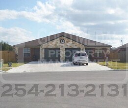 Building Photo - 1104 Grace Point Dr