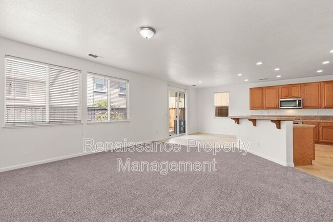 Building Photo - 339 American Farms Ave