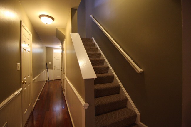 1st floor hall - 21504 Welby Terrace