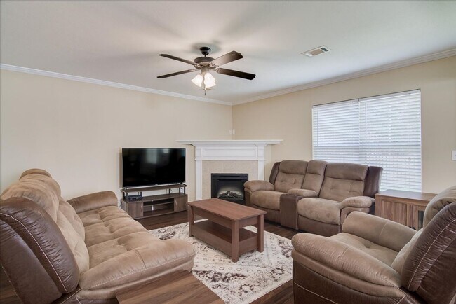 Building Photo - 3149 Bilston Dr
