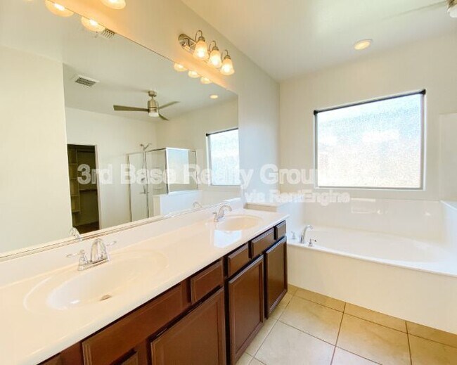 Building Photo - 20472 W Park Meadows Dr