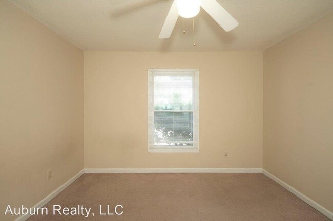 Building Photo - 2 br, 2 bath House - Campus Courtyard @ Gl...