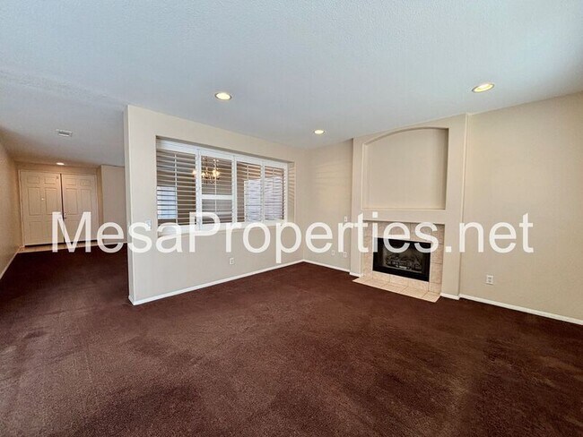 Building Photo - 13535 Silversand St