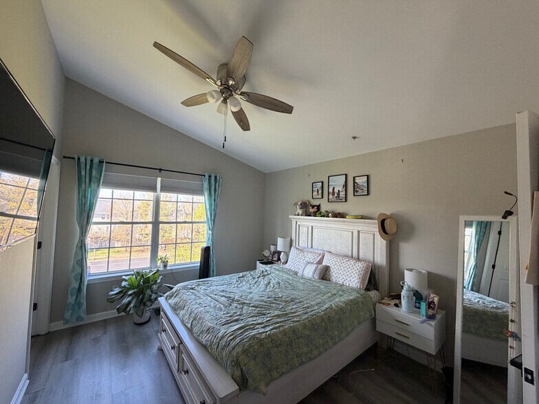 Building Photo - 2434 Coopers Branch Ct