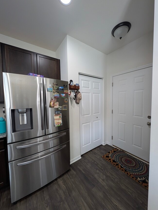 Building Photo - 3765 St James Ct