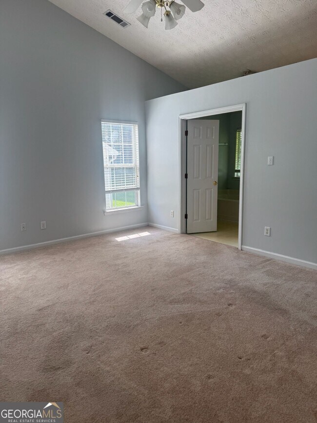 Building Photo - 2361 Cove Lake Way