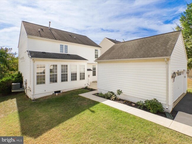 Building Photo - 6713 Selbourne Ln