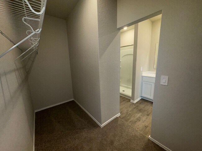 Building Photo - Brand New Single-Story NBTX Home!