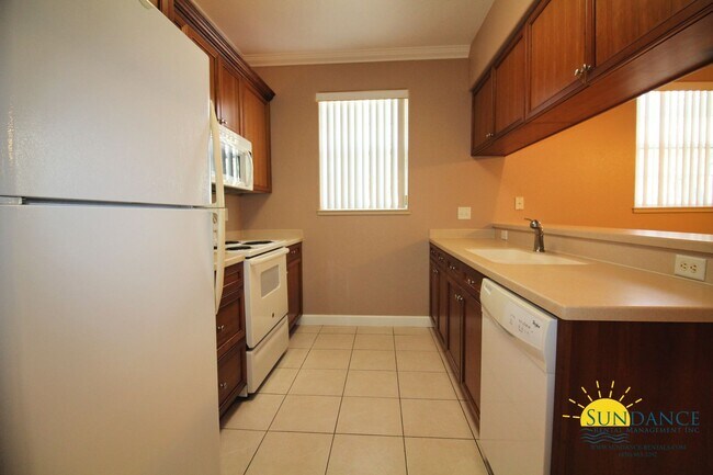 Building Photo - Great 2 Bedroom Unit in Fort Walton
