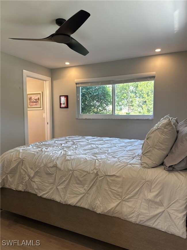 Building Photo - 780 10th Ave S