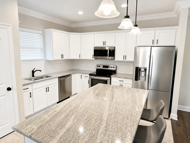 Building Photo - 11660 Brookstone Dr