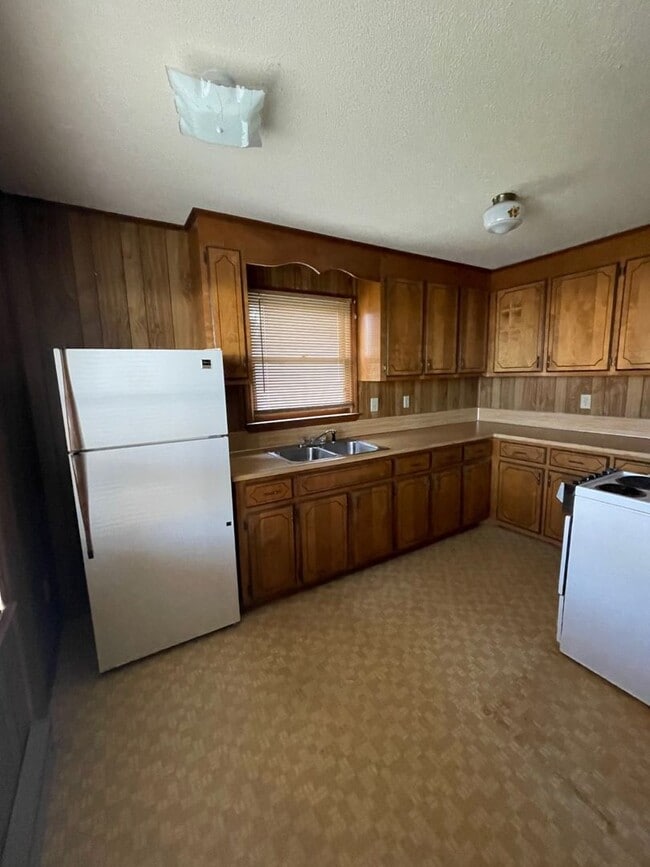 Building Photo - Adorable 1 bedroom 1 bath apartment . Loca...