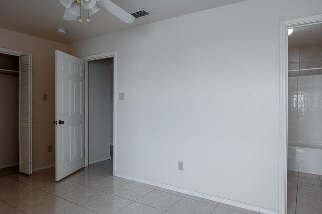 Building Photo - 100 Ramon Cardenas Dr