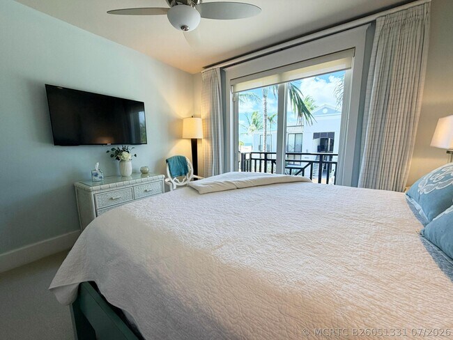 Building Photo - 1598 S Ocean Ln