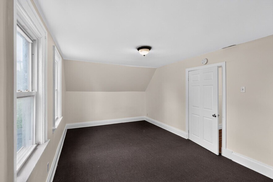 Building Photo - 97 Kilhoffer St