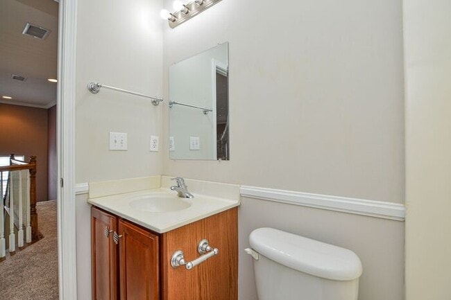 Building Photo - Elegant 4-bedroom Home in Desirable Callonwood Neighborhood in Matthews, NC