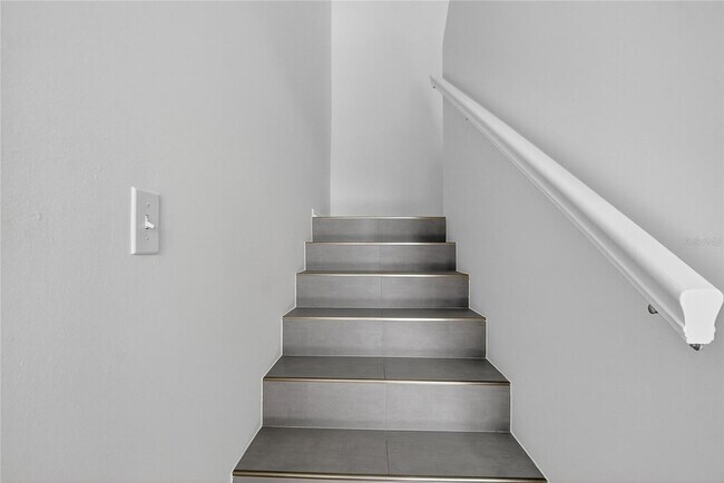 Building Photo - 13618 Greenfield Dr