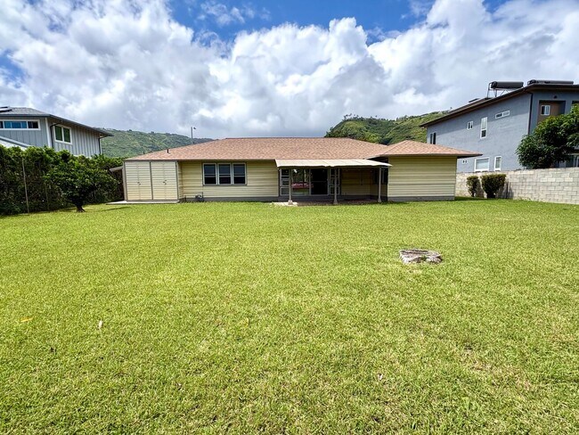 Building Photo - Available Now!! 3 BED/2.5BA + Large Carport, Yard!!