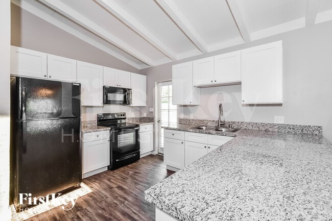 Building Photo - 1801 Canosa Ave