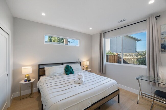 Building Photo - 1817 Andrea Pl