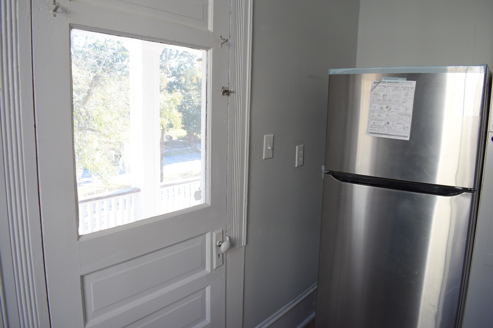 Building Photo - 215 N 5th Ave